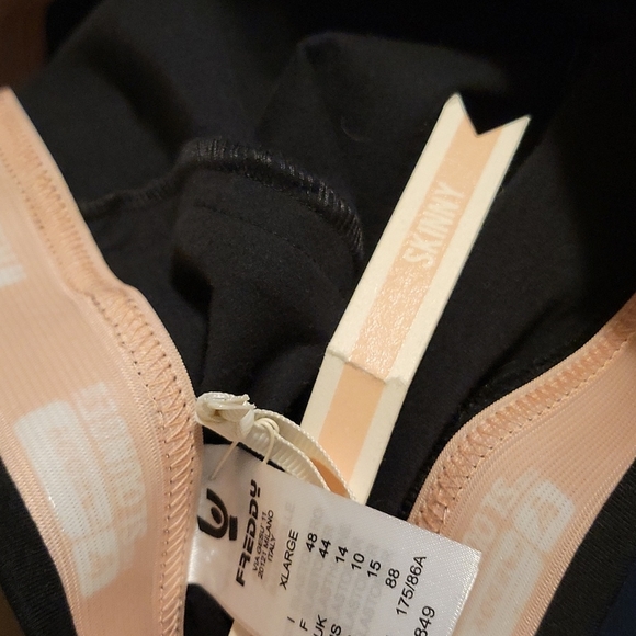 Freddy Wr.Up The Slounge Way Skinny Scrunch Butt Leggings low rise - Picture 9 of 9